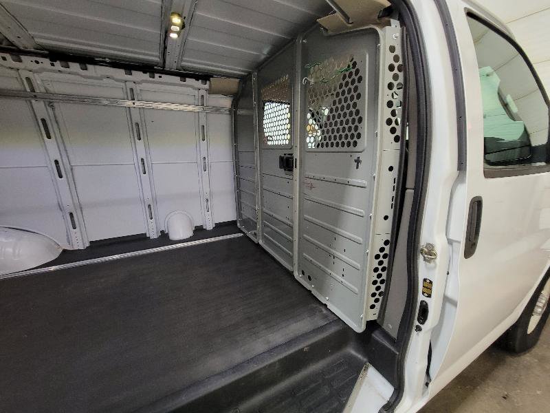 Used 2020 GMC Savana 3500 G3500 Cargo w/ Driver Convenience Package image 15