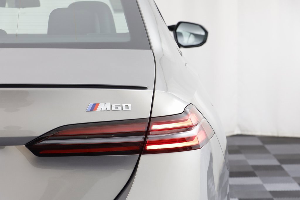 Certified 2025 BMW i5 M60 w/ Premium Package image 20