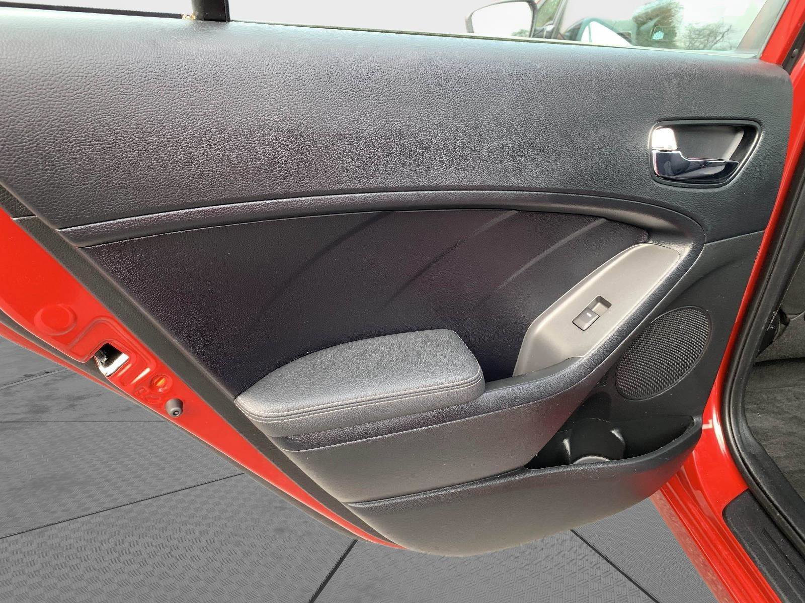 Used 2018 Kia Forte S FWD image 36