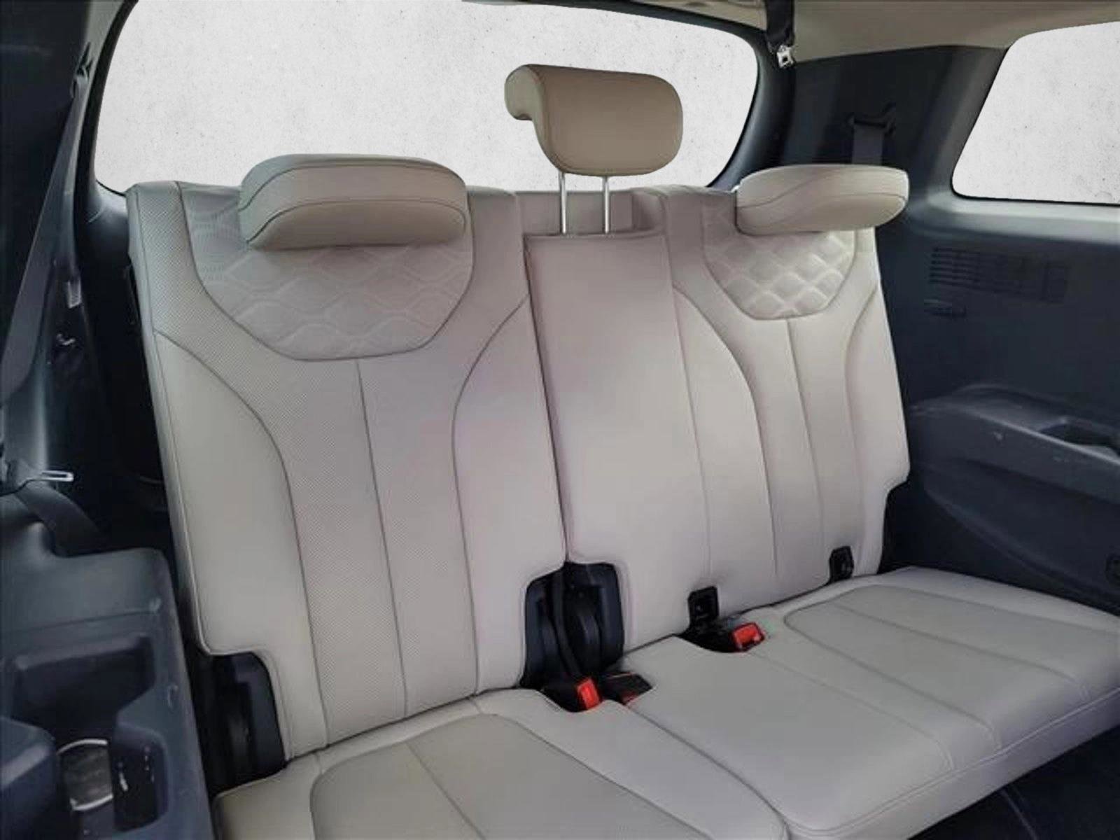 Used 2021 Hyundai Palisade Limited FWD image 16