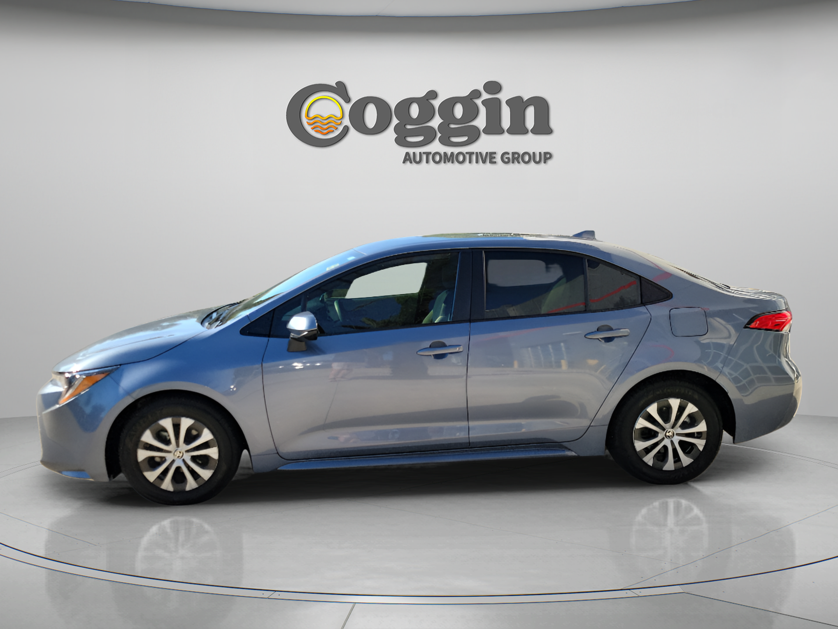 Certified 2022 Toyota Corolla LE FWD image 2