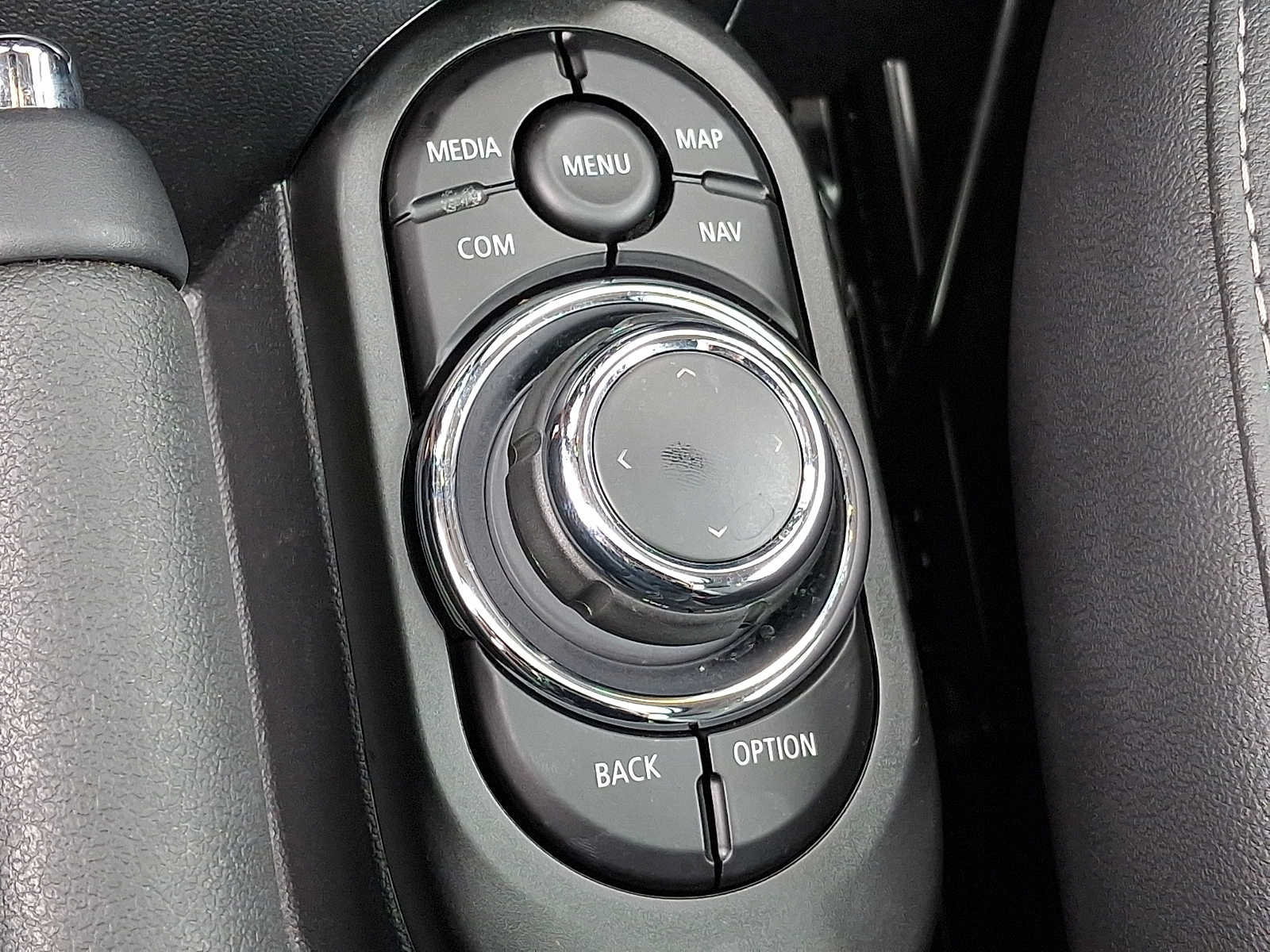 Used 2024 MINI Cooper 2-Door Hardtop FWD image 21