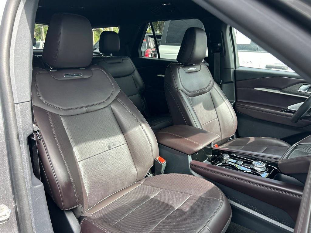 Used 2026 Ford Explorer Platinum RWD image 42