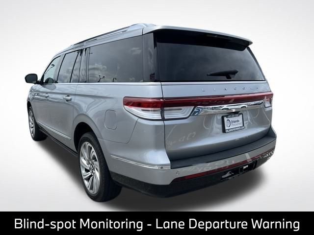 Used 2022 Lincoln Navigator L Reserve RWD image 8