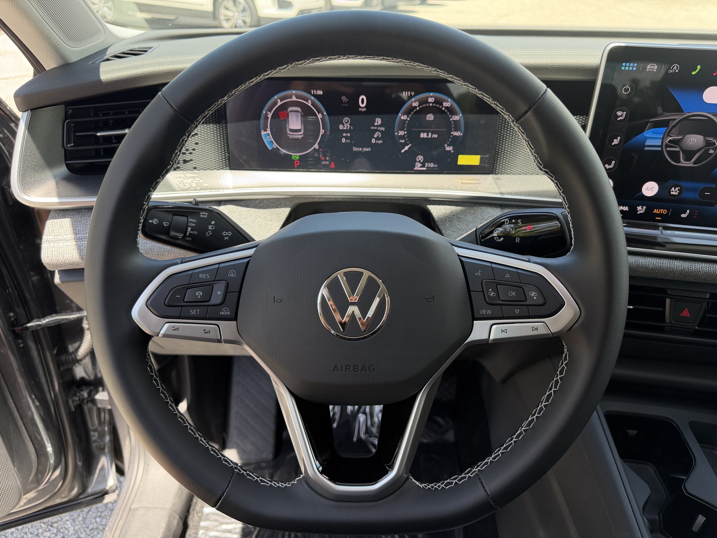 New 2026 Volkswagen Tiguan S FWD image 30