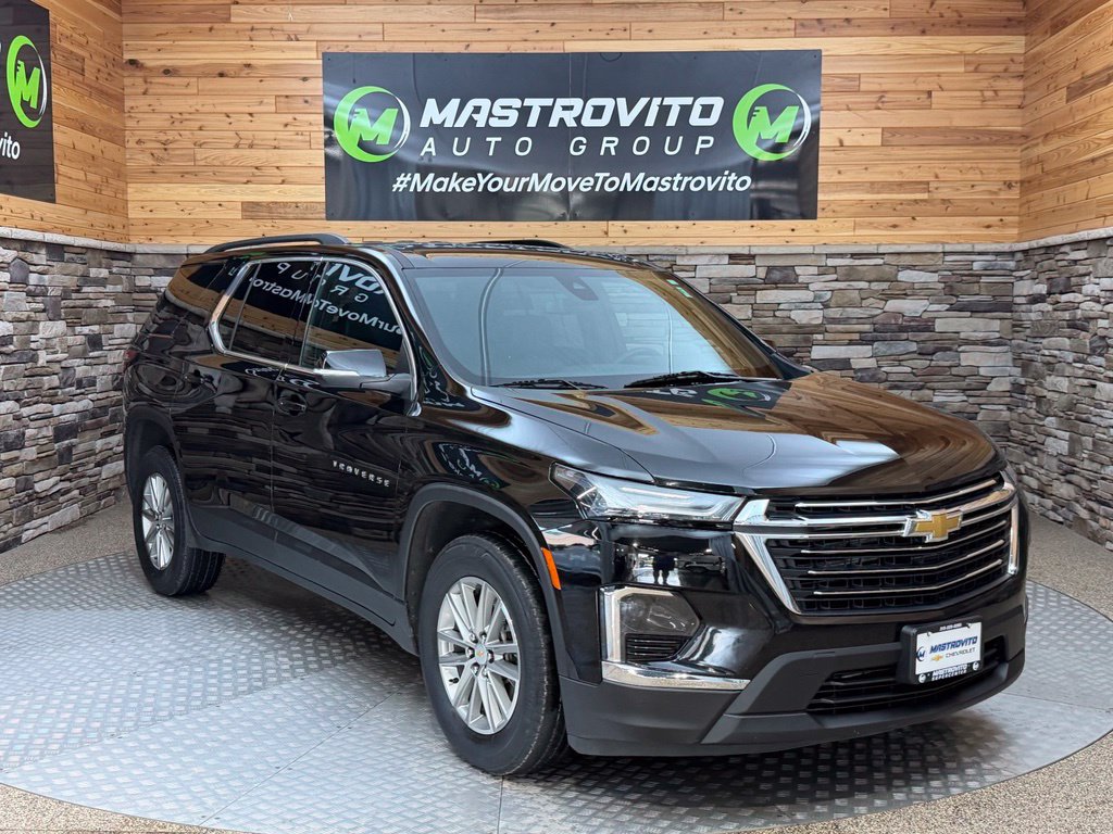 Used 2023 Chevrolet Traverse LT w/ LPO, Floor Liner Package AWD/4WD image 2