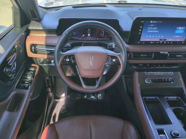 Used 2025 Lincoln Aviator Reserve w/ Illumination Package image 16