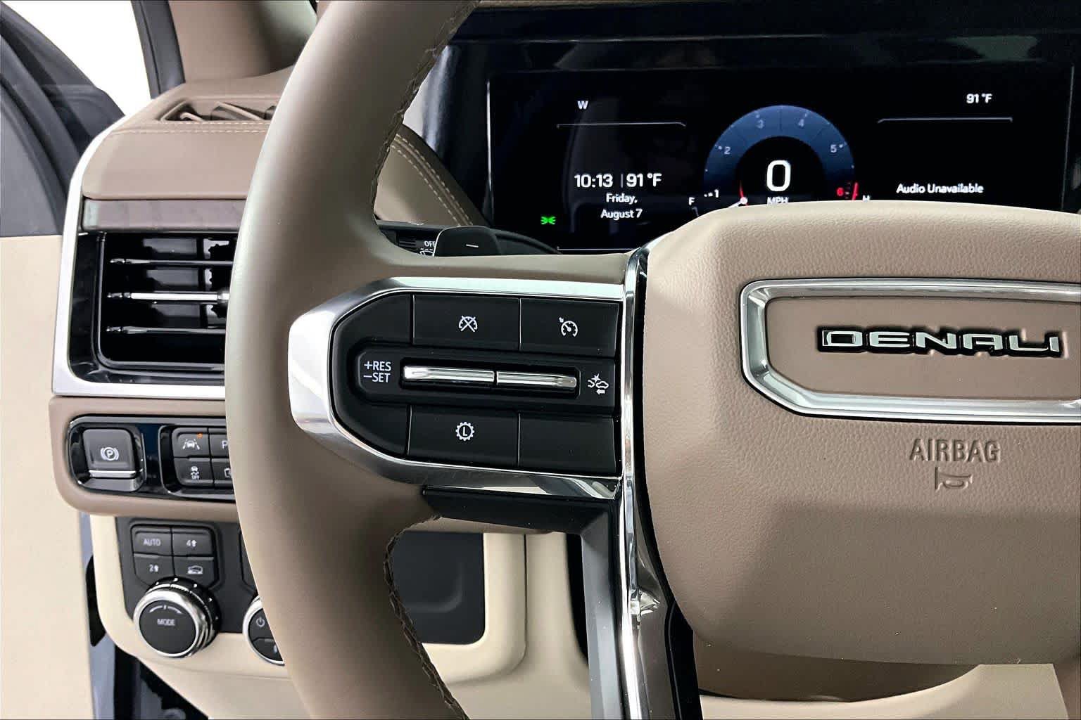 Certified 2026 GMC Yukon XL Denali w/ Sun & Power Step Package AWD/4WD image 23