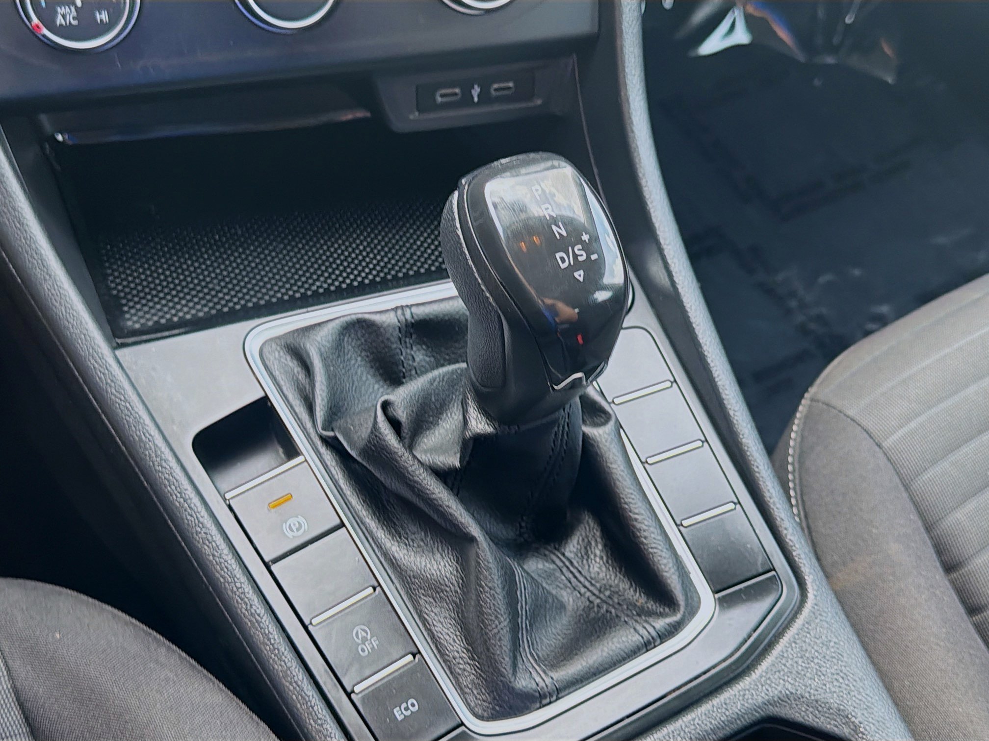Used 2022 Volkswagen Jetta S FWD image 15