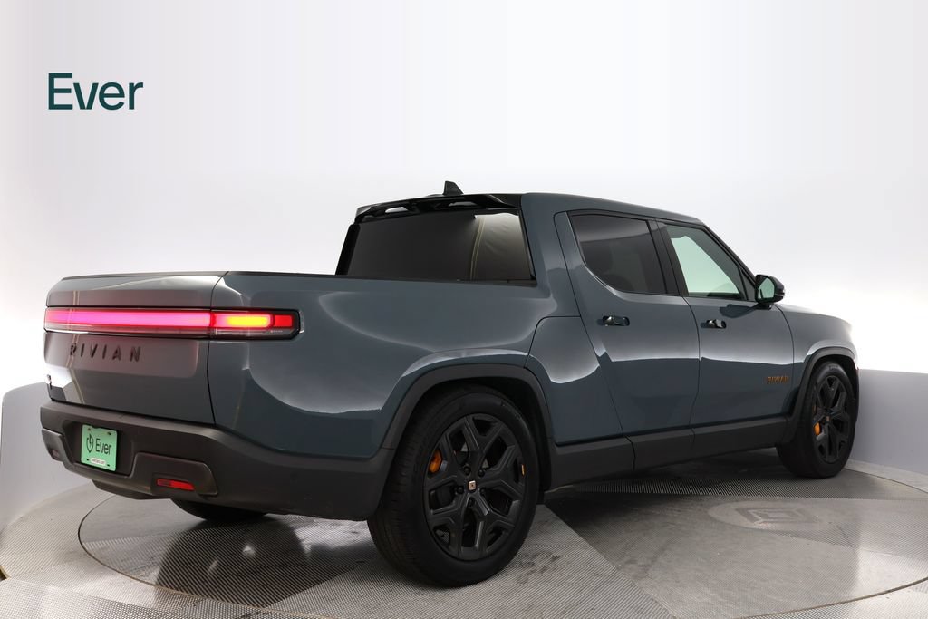 Used 2025 Rivian R1T Premium Tri AWD/4WD image 3