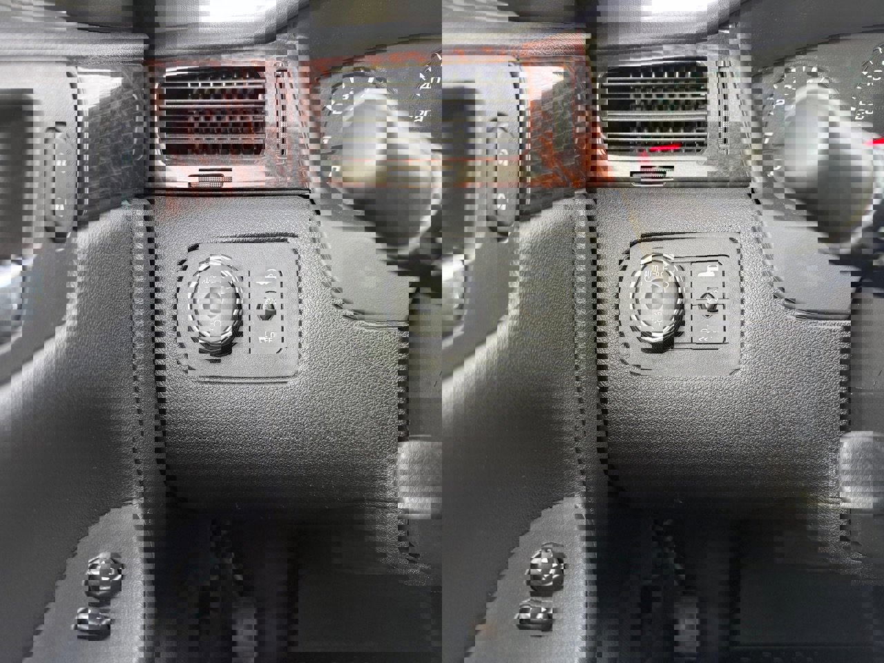 Used 2014 Chevrolet Impala Limited LS FWD image 28