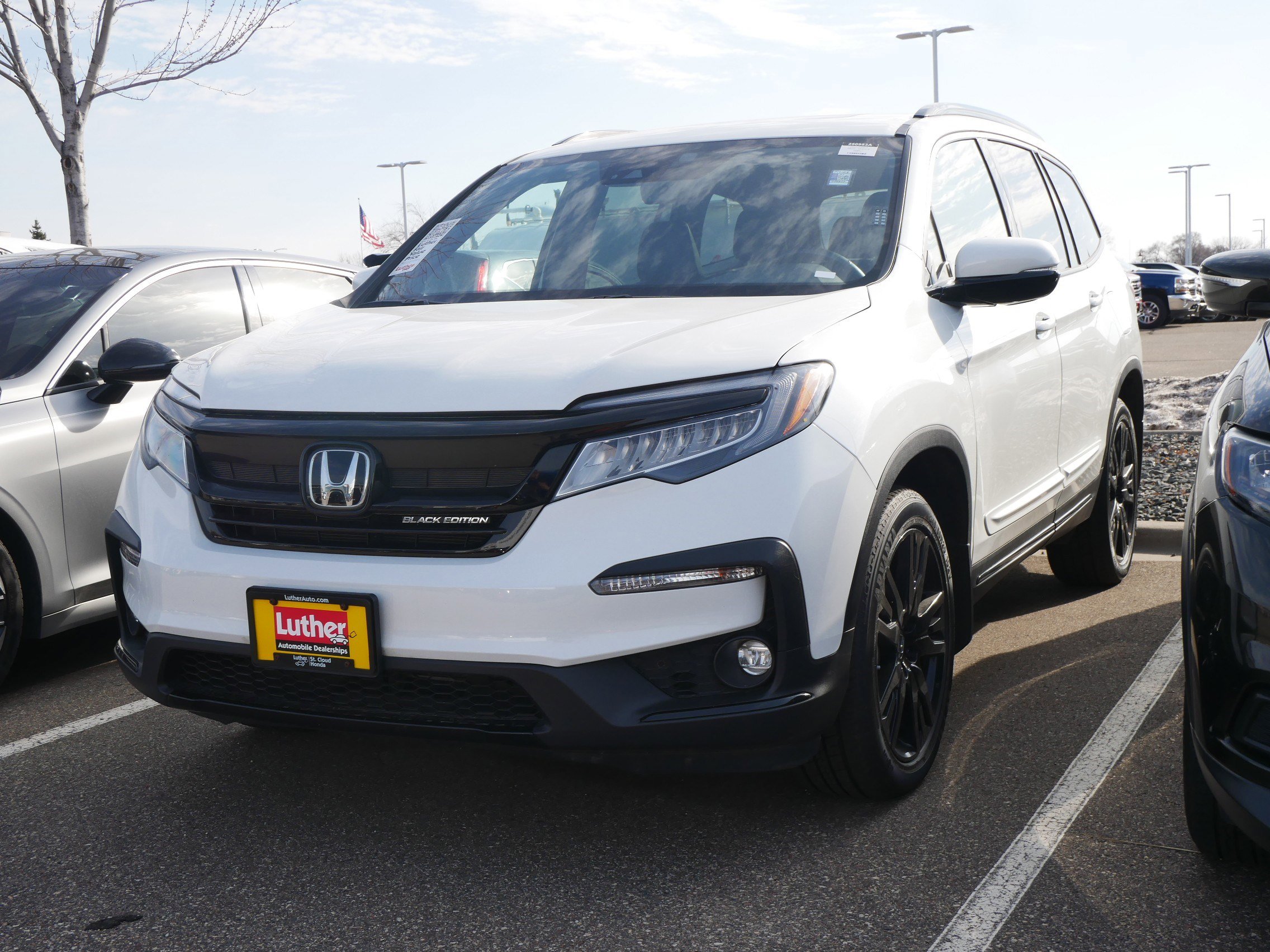 Used 2021 Honda Pilot Black Edition image 3