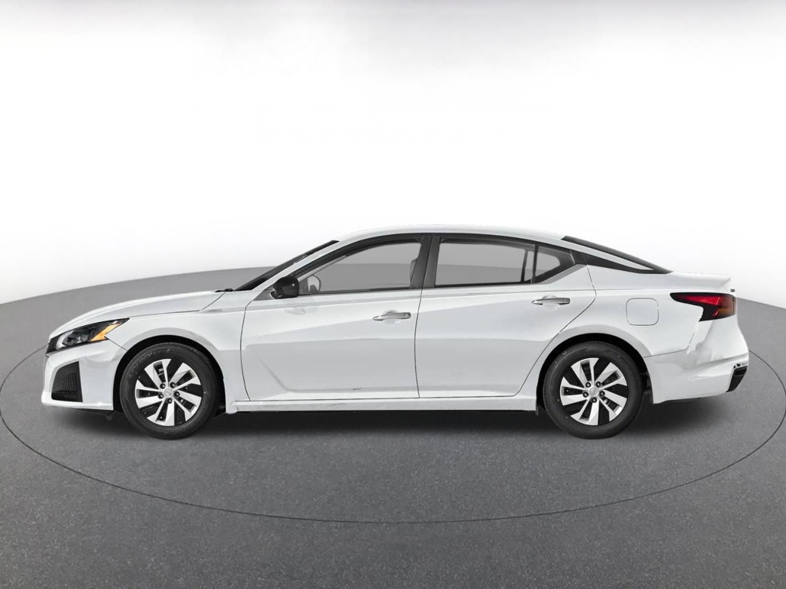 Used 2023 Nissan Altima 2.5 S FWD image 3