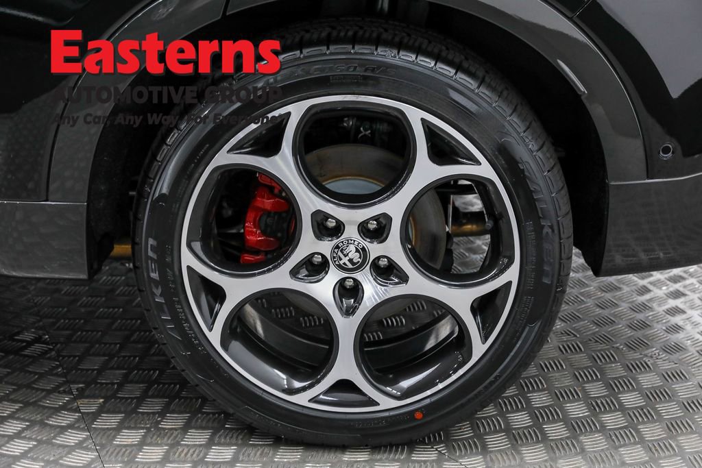 Used 2024 Alfa Romeo Tonale Veloce image 55