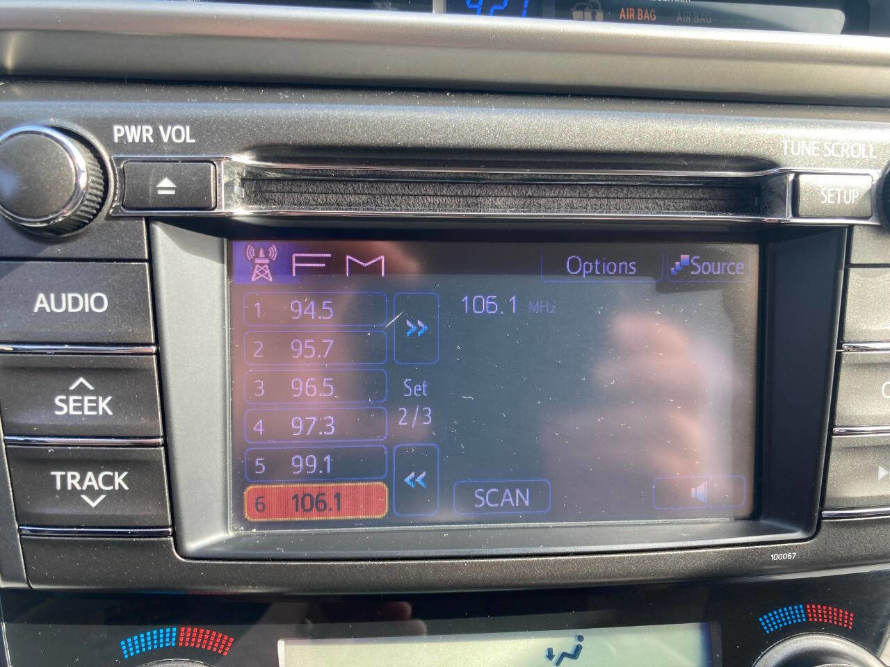 Used 2013 Toyota RAV4 XLE image 95