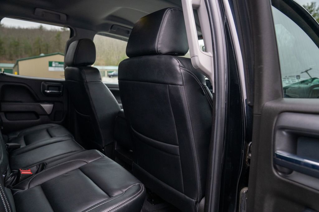 Used 2019 Chevrolet Silverado 1500 LT w/ All Star Edition image 15