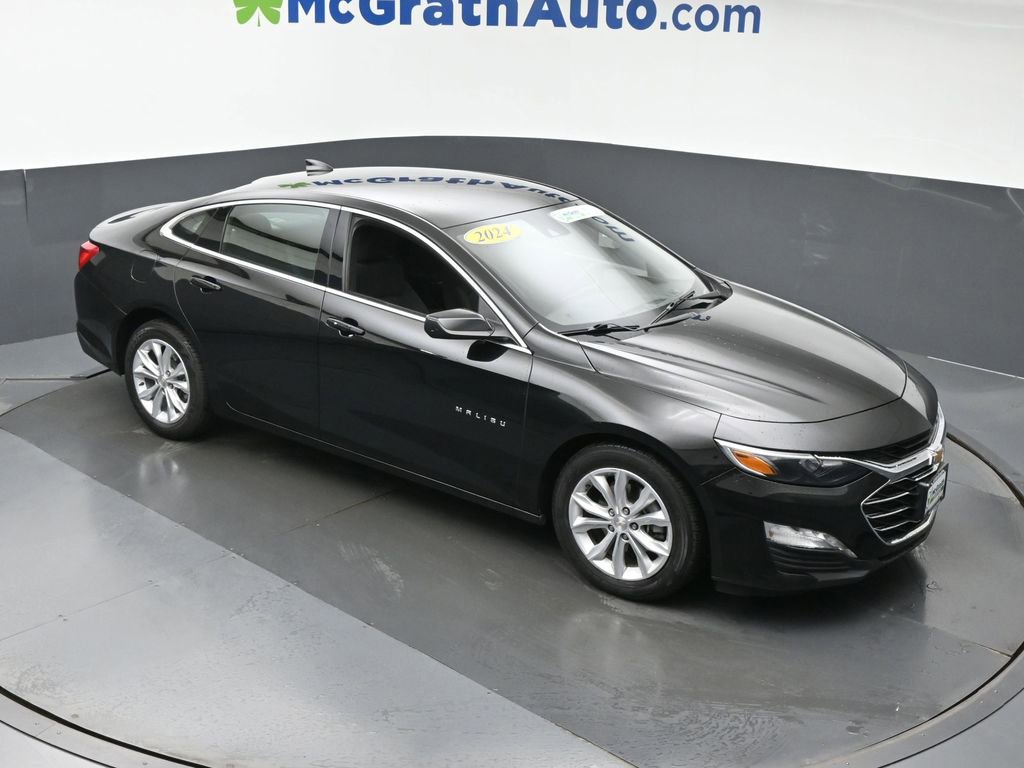 Used 2024 Chevrolet Malibu LT image 3