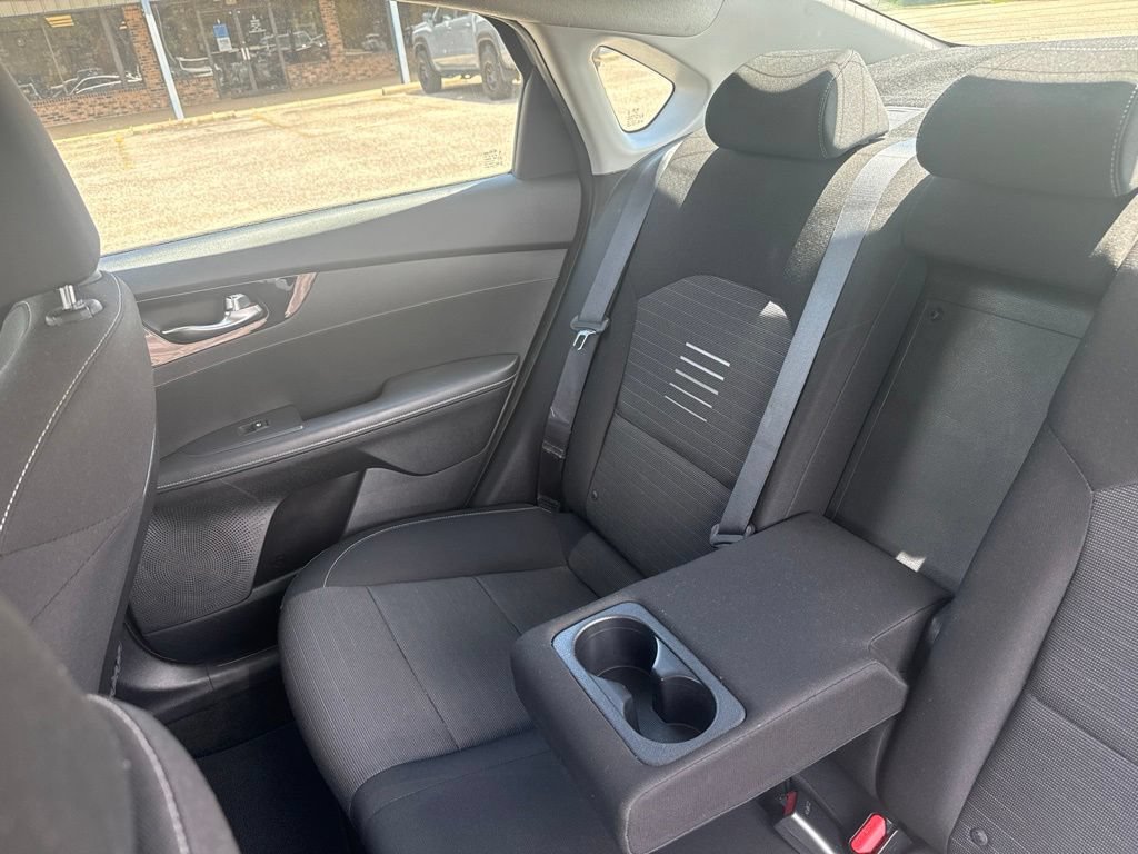 Used 2019 Kia Forte S FWD image 25