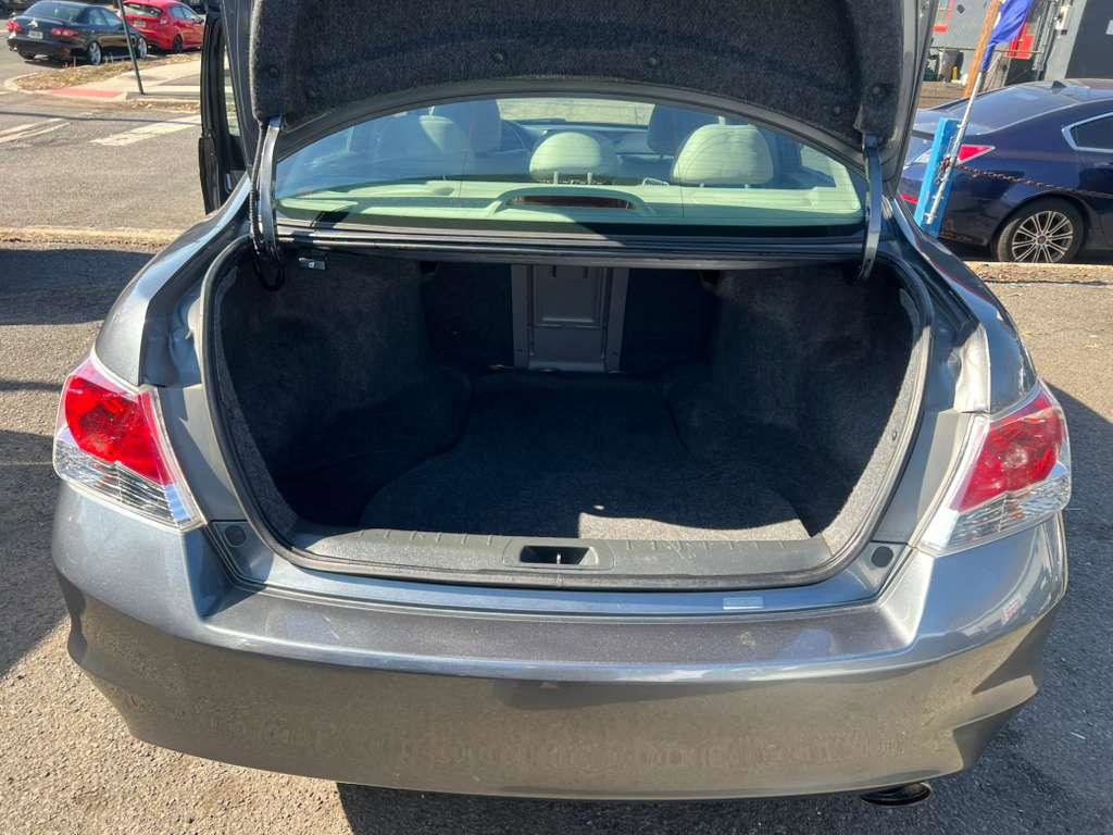 Used 2010 Honda Accord EX-L image 17