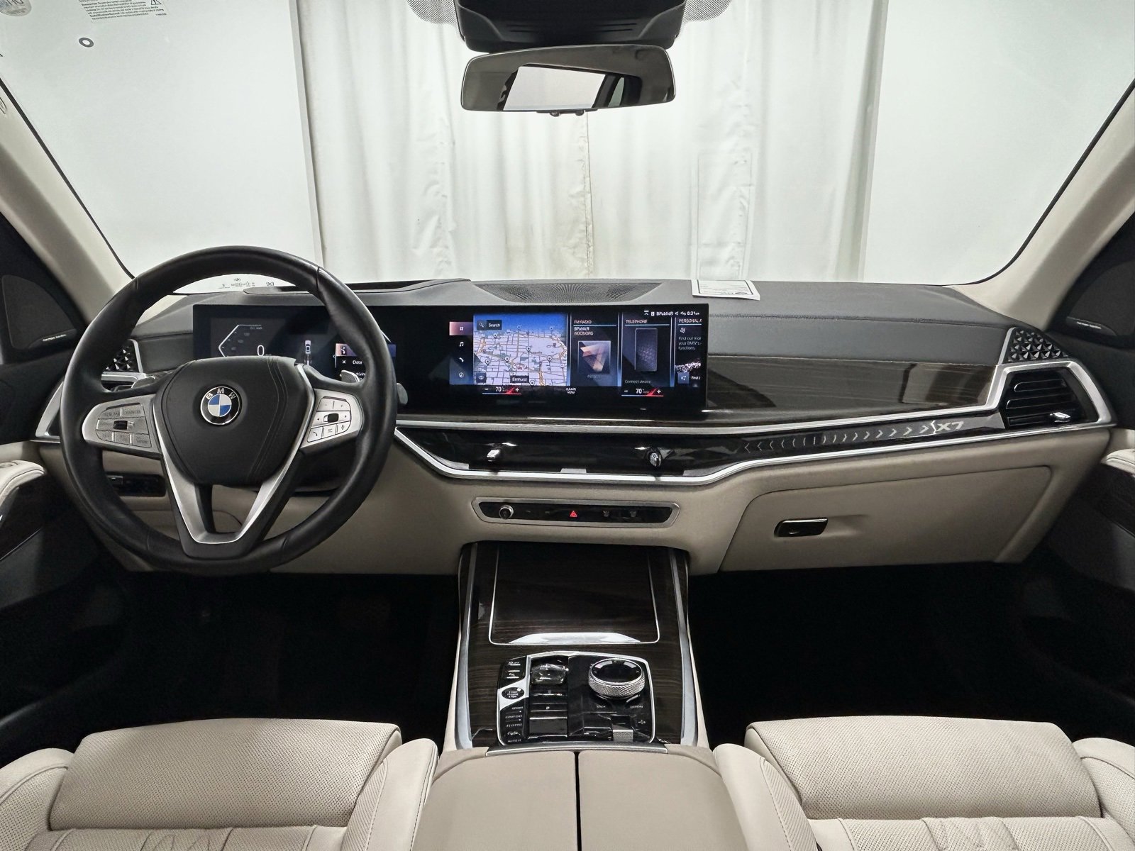 Used 2023 BMW X7 xDrive40i w/ Executive Package image 8