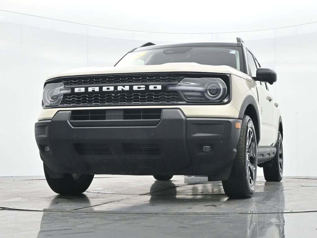 Used 2025 Ford Bronco Sport Outer Banks w/ Outer Banks Tech Package+ AWD/4WD image 31
