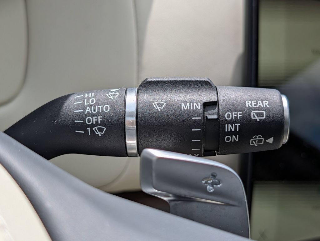 Used 2023 Land Rover Range Rover SE AWD/4WD image 42