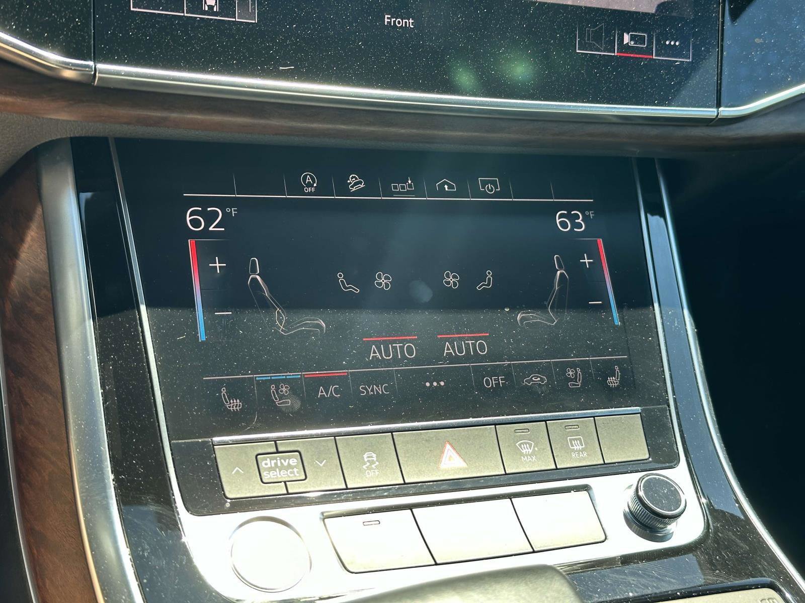 Used 2019 Audi Q8 Premium Plus w/ Premium Plus AWD/4WD image 29