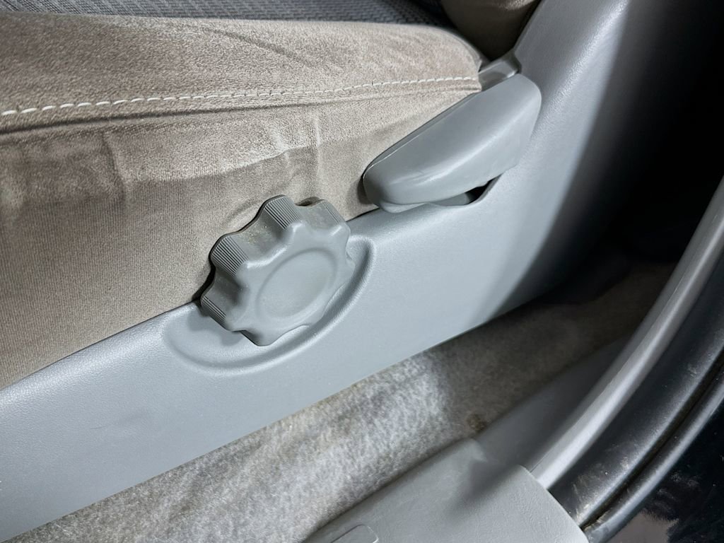 Used 2011 Toyota Tacoma 4x4 Double Cab w/ TRD Sport Pkg image 19