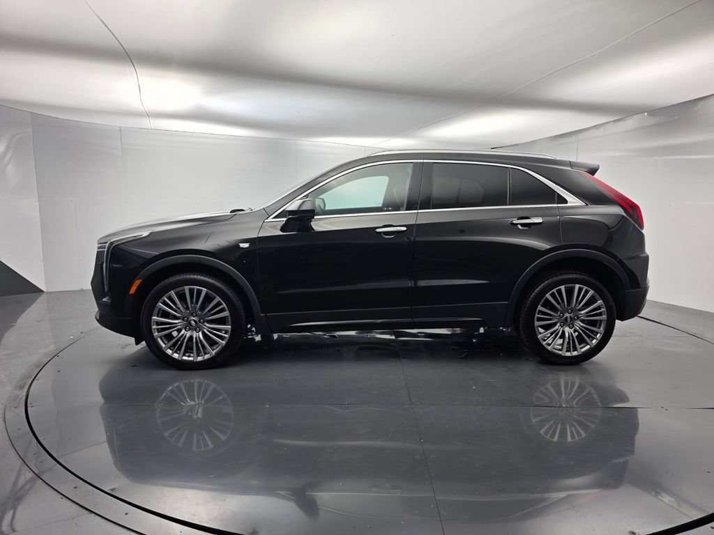 Used 2025 Cadillac XT4 Premium Luxury w/ Technology Package AWD/4WD image 7