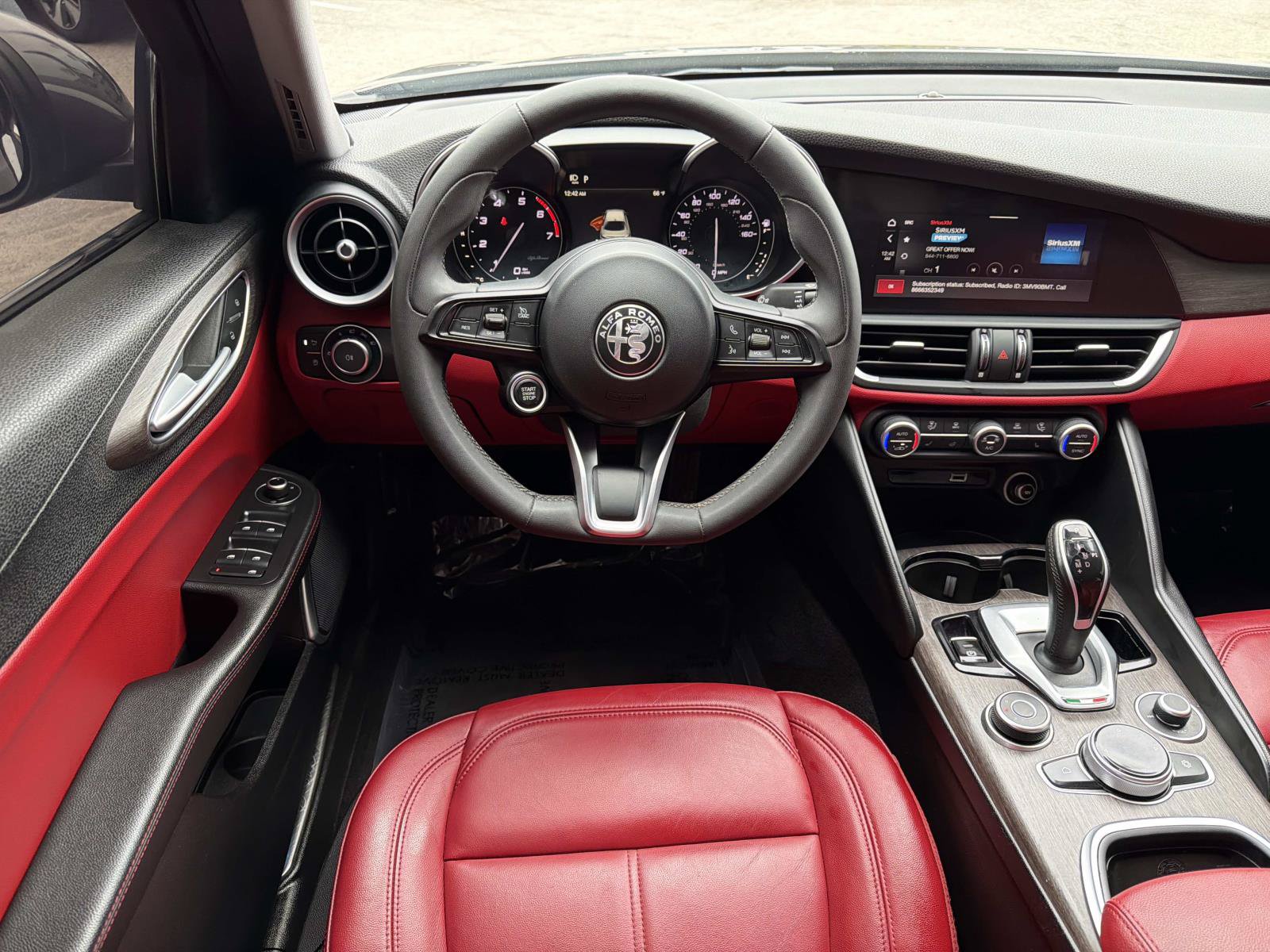 Used 2020 Alfa Romeo Giulia Ti AWD/4WD image 8