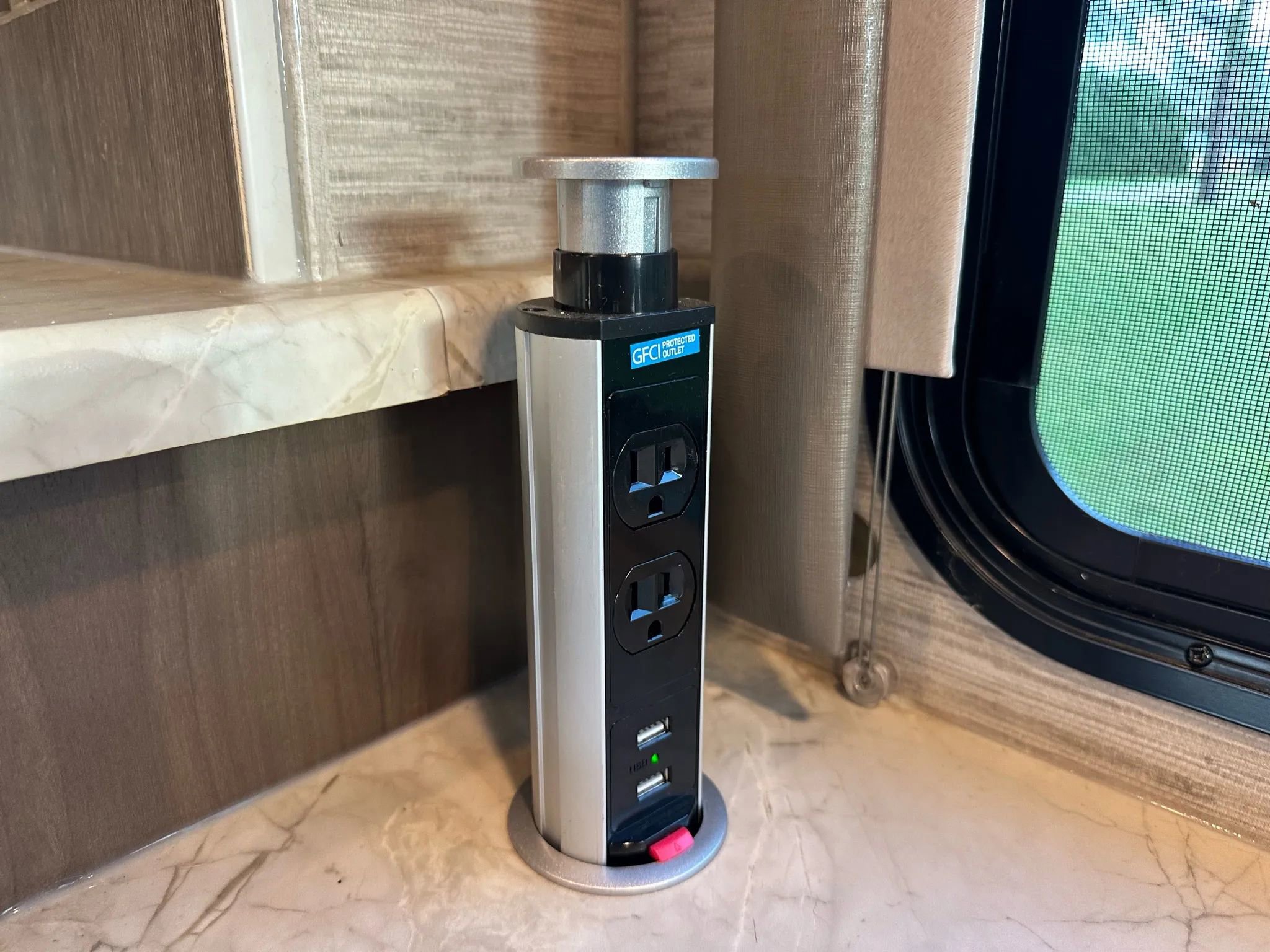 Used 2021 Ford E-450 and Econoline 450 Super Duty w/ Motorhome Prep Package image 65