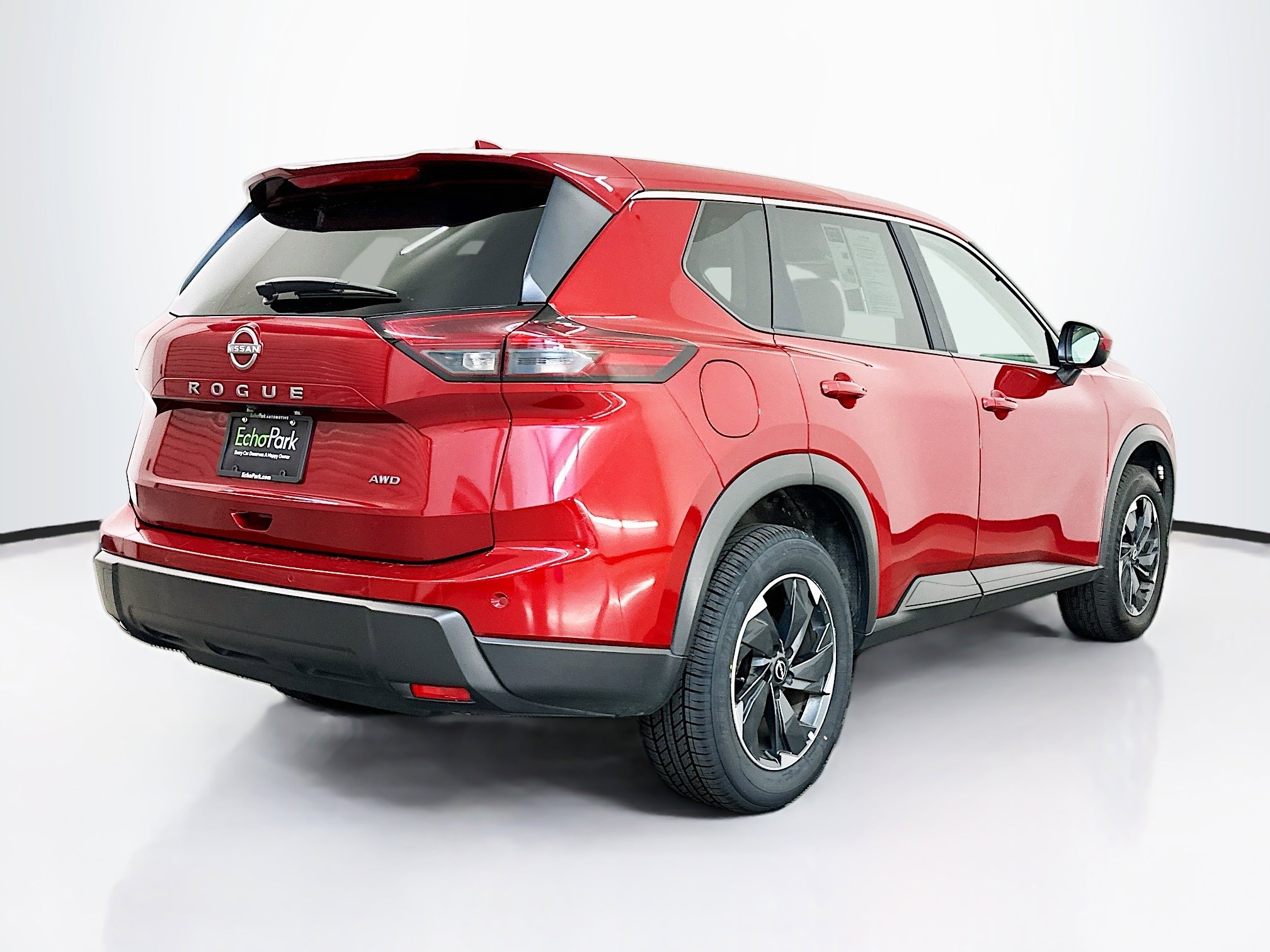 Used 2025 Nissan Rogue SV image 9