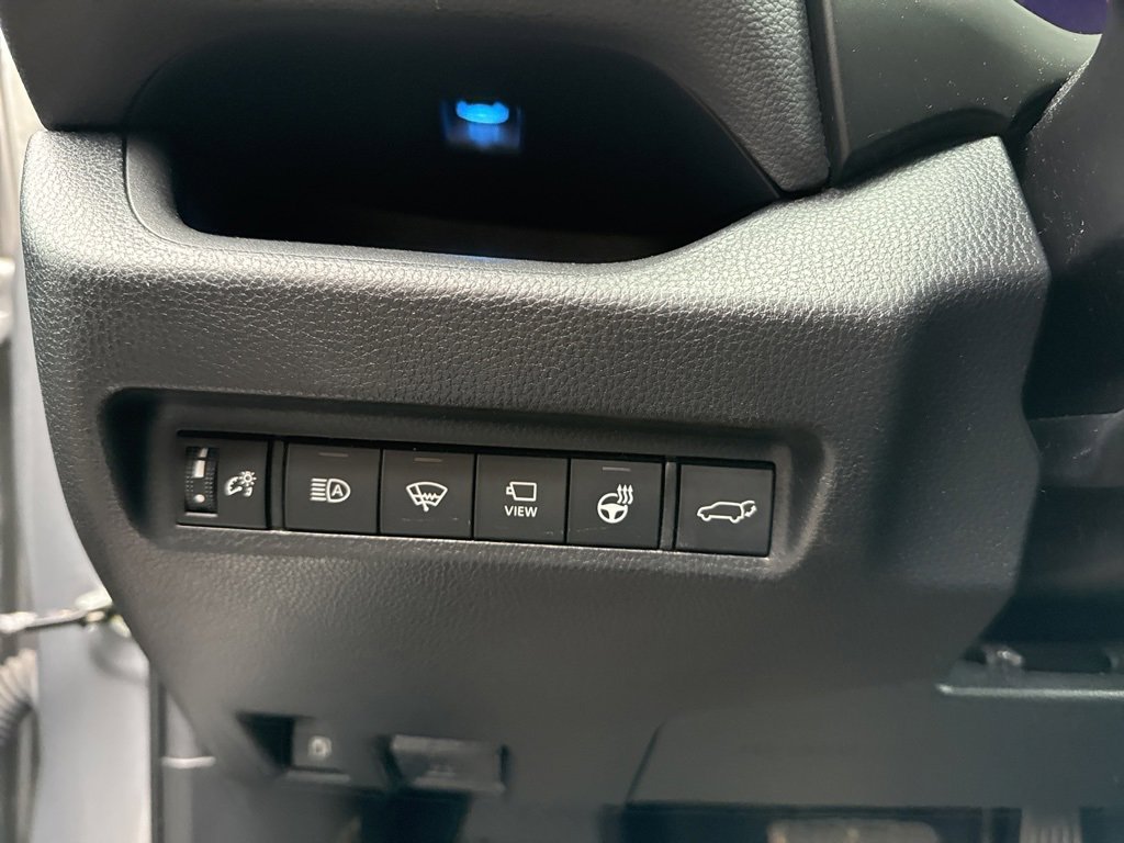 Used 2022 Toyota RAV4 XSE image 17