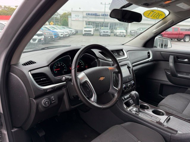 Used 2017 Chevrolet Traverse LT FWD image 6