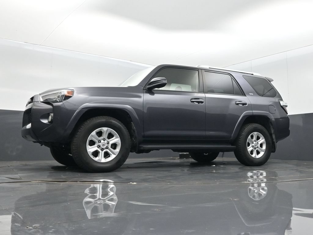 Used 2014 Toyota 4Runner SR5 AWD/4WD image 13