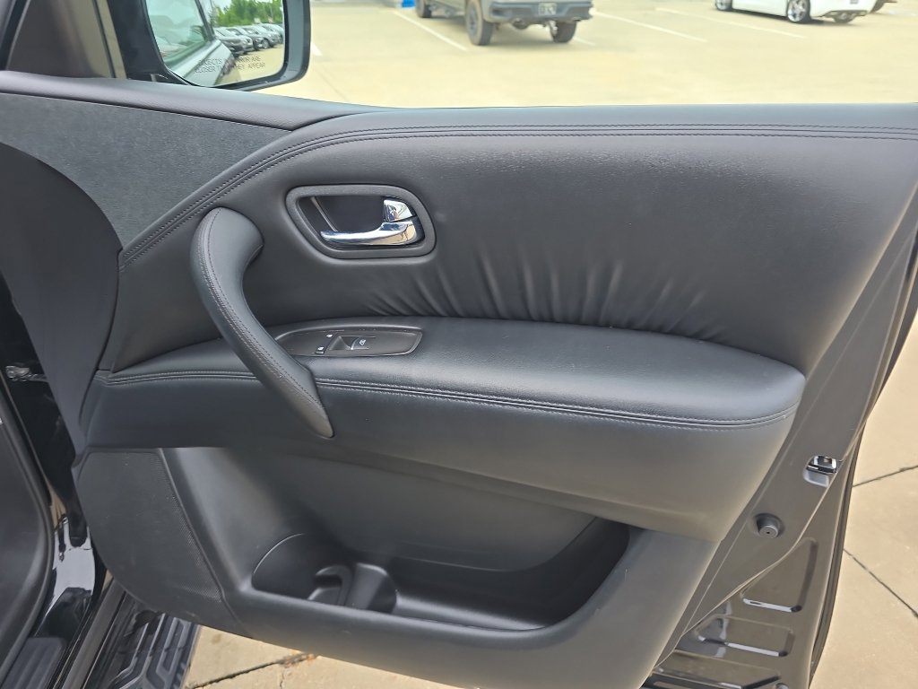 Used 2022 Nissan Armada SV RWD image 15