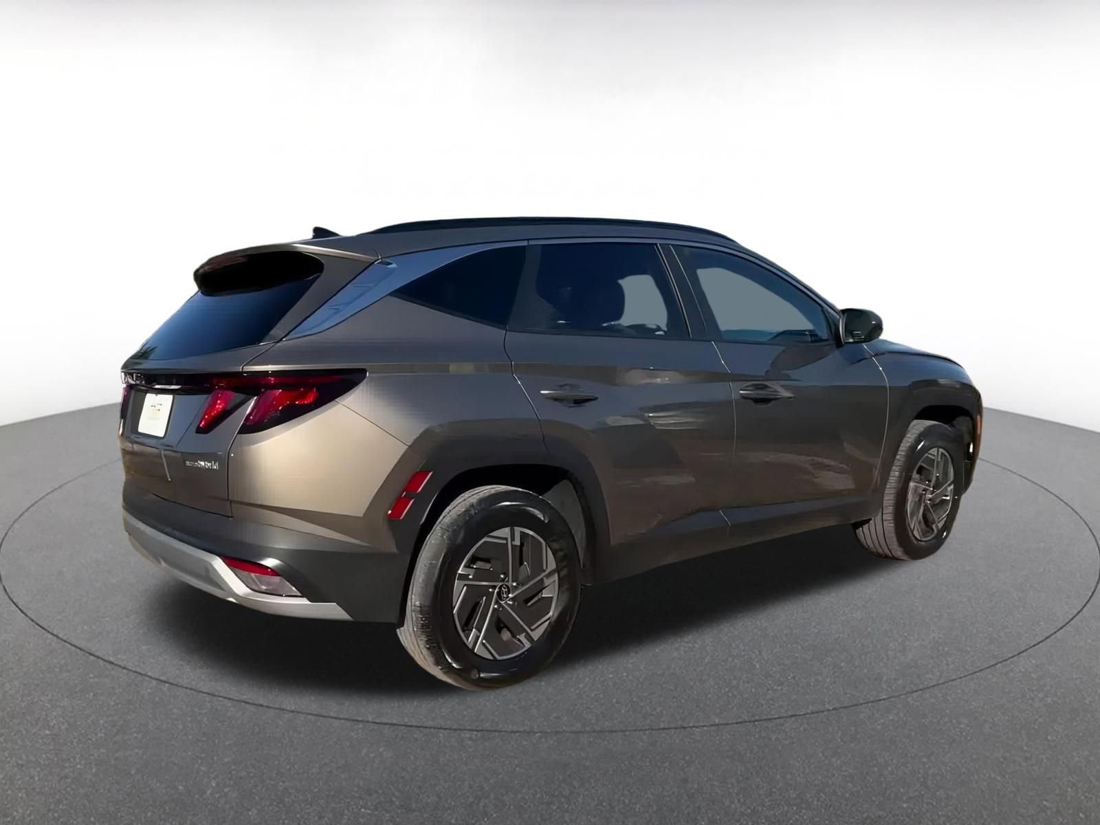 Used 2025 Hyundai Tucson Blue image 17