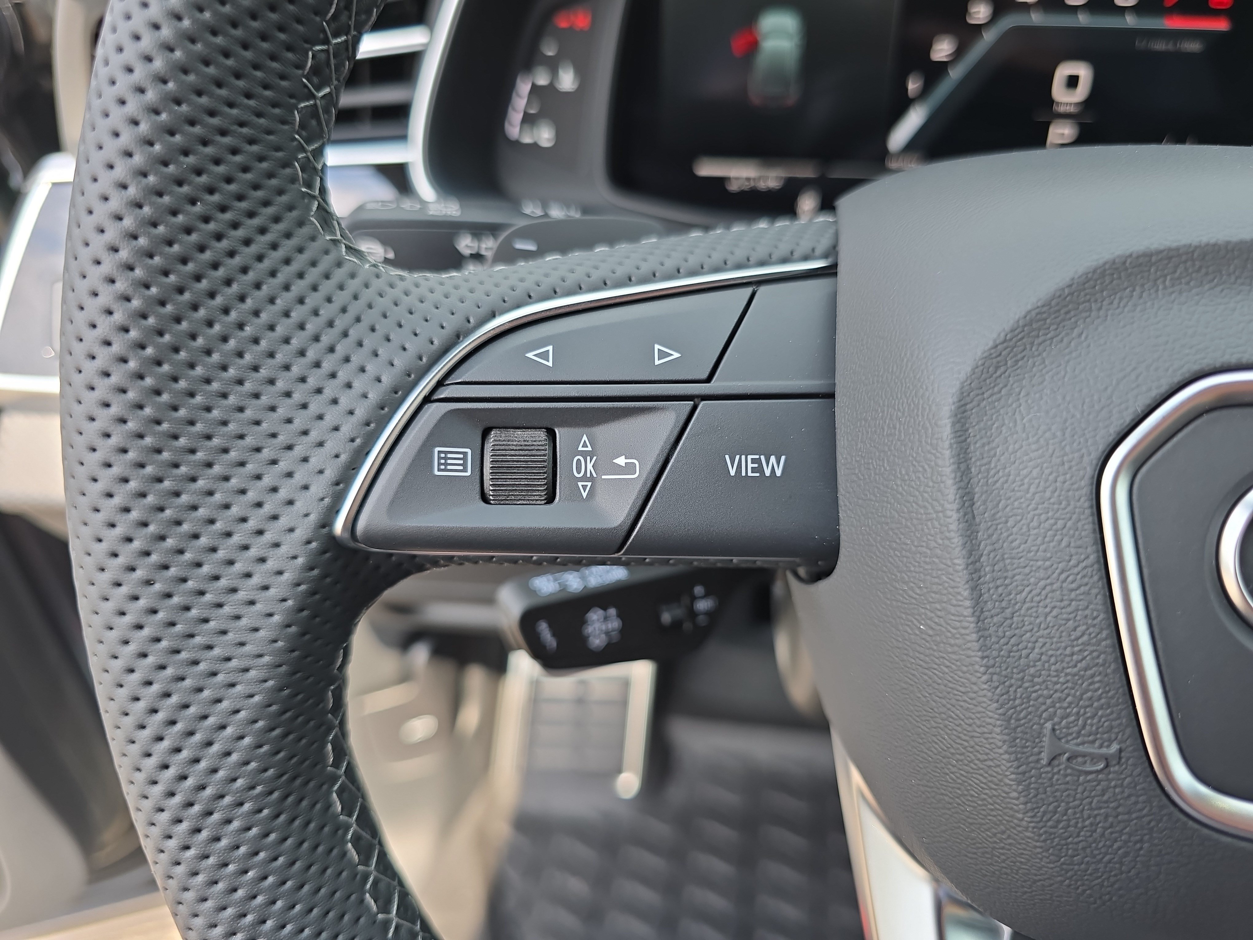New 2026 Audi SQ7 Prestige AWD/4WD image 20