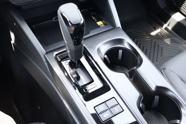 New 2026 Subaru Outback Limited AWD/4WD image 12