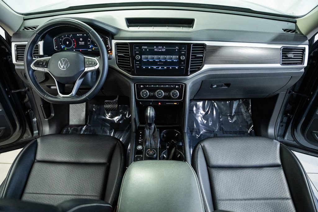 Used 2022 Volkswagen Atlas SE w/ Black Wheel Package image 19