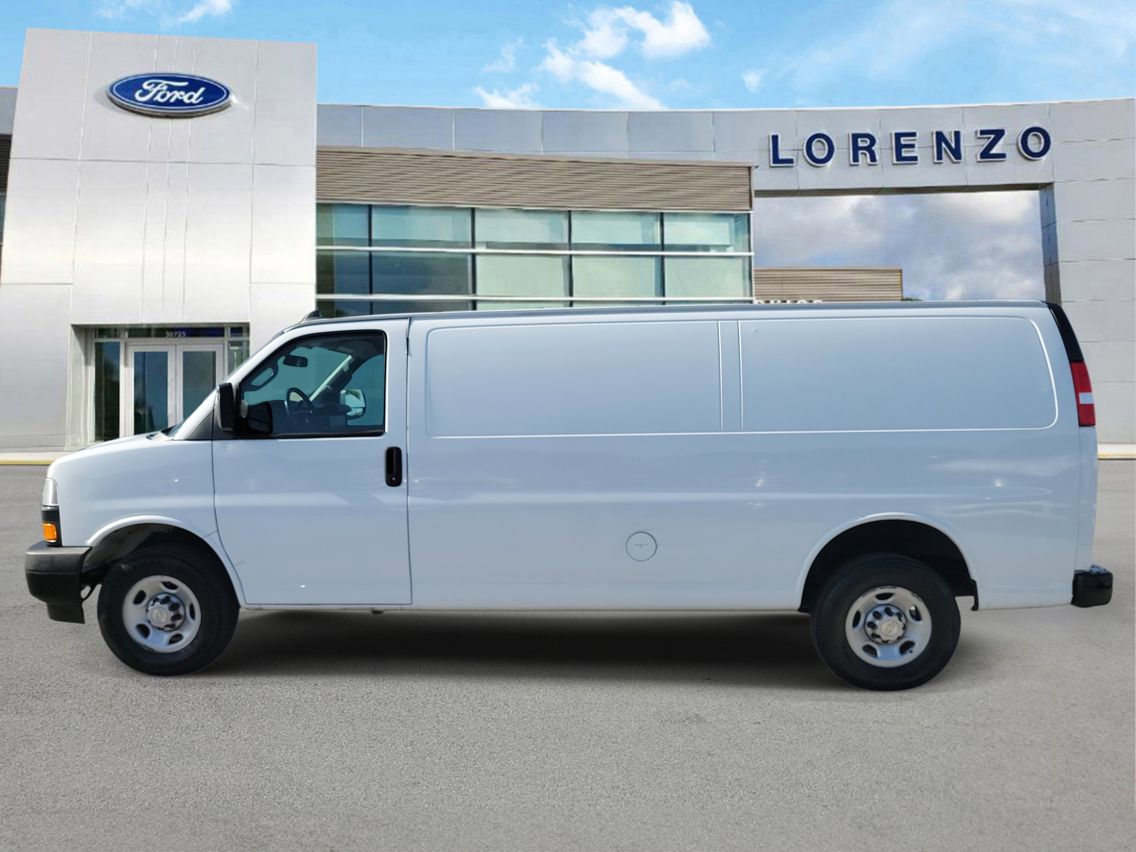 Used 2021 Chevrolet Express 2500 Extended w/ Driver Convenience Package image 8