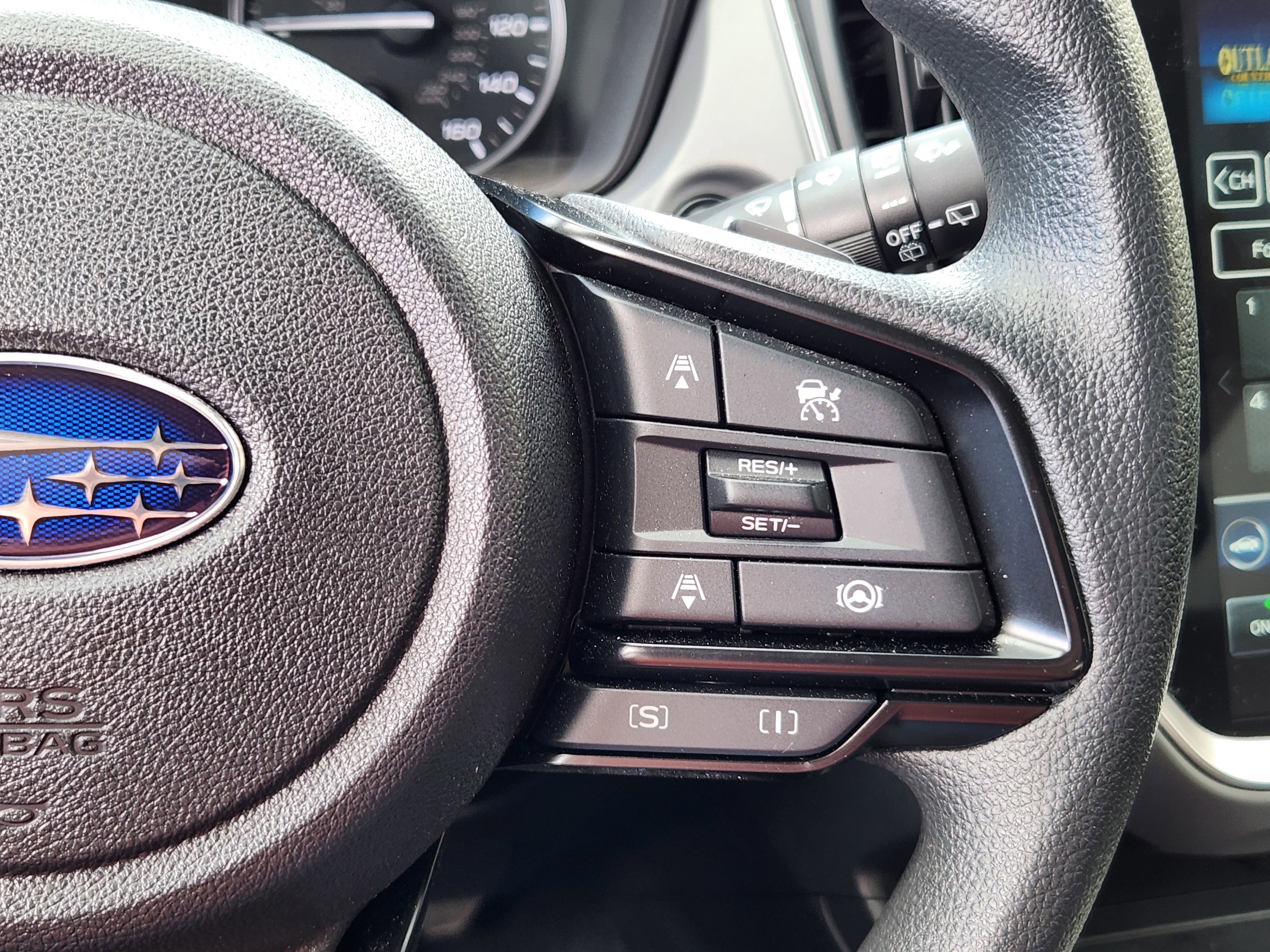 Used 2025 Subaru Crosstrek 2.0i Premium image 23