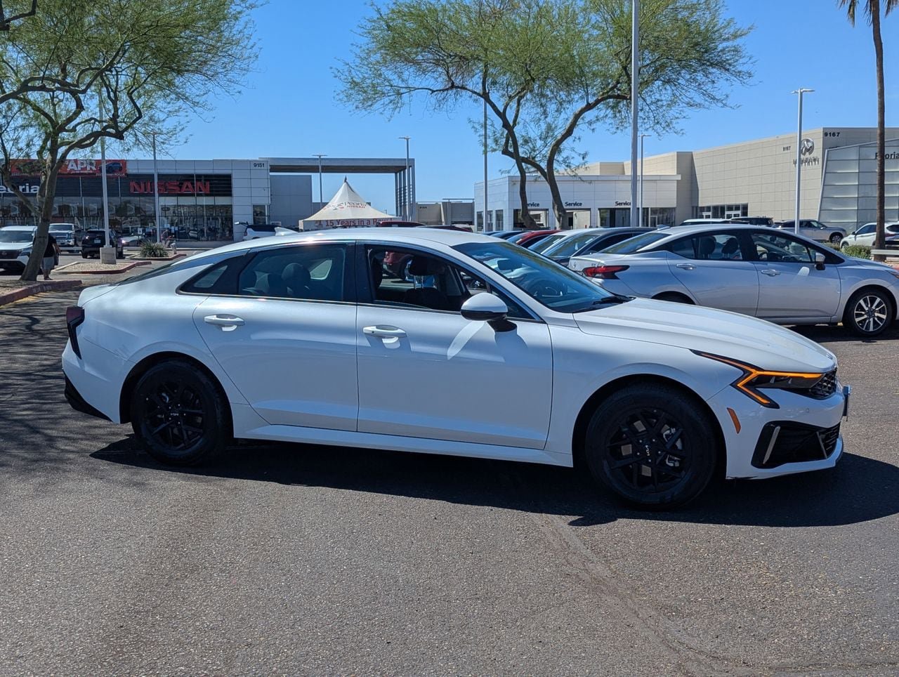 Used 2025 Kia K5 LXS FWD image 6