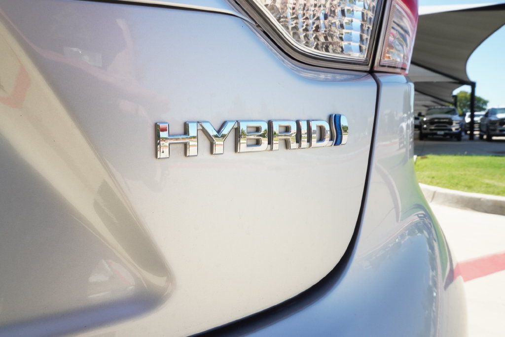 Used 2022 Toyota Corolla LE FWD image 9