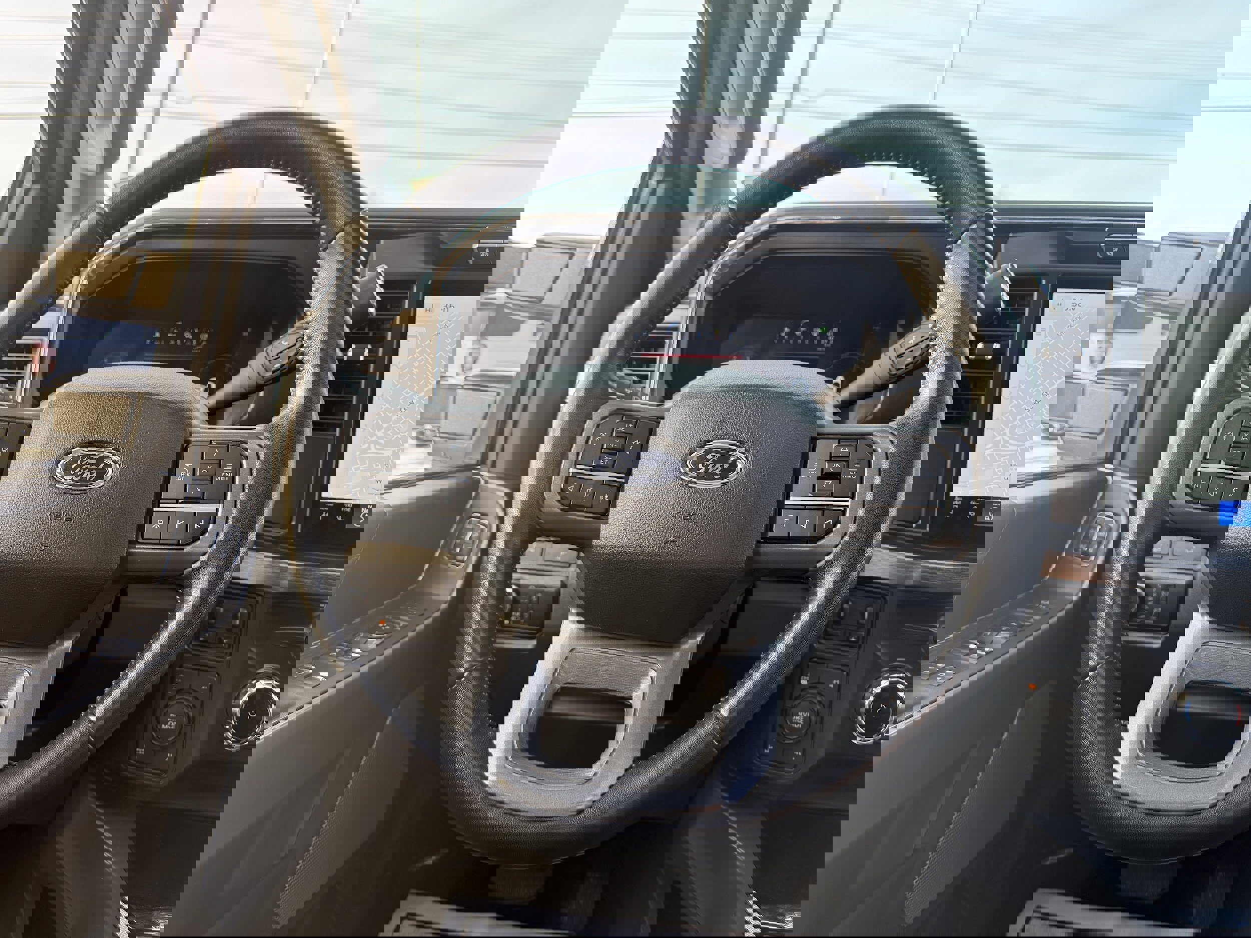 Used 2024 Ford F250 Lariat w/ Lariat Ultimate Package image 18