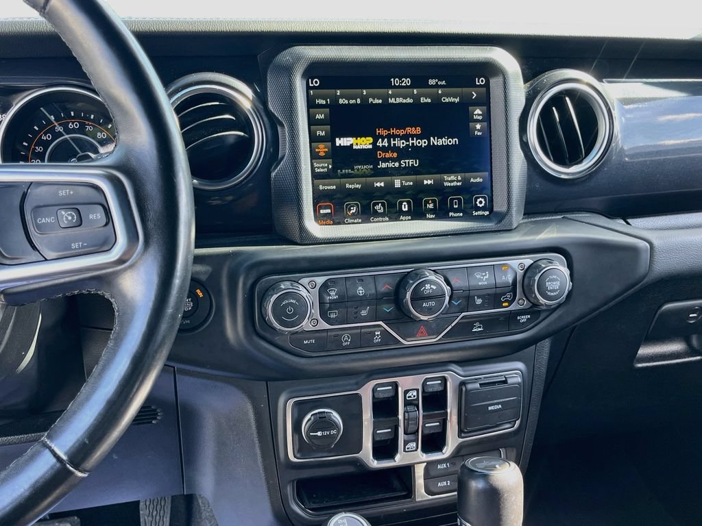 Used 2023 Jeep Wrangler Unlimited Sahara AWD/4WD image 15