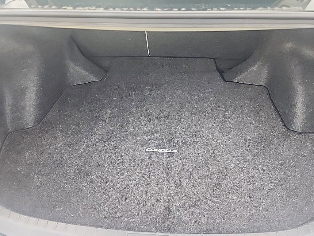 Used 2015 Toyota Corolla LE image 27