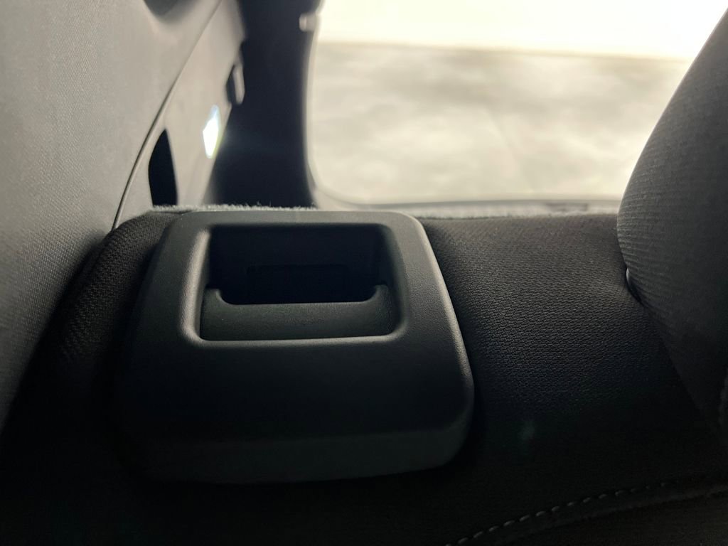 Used 2025 Chevrolet Equinox LT image 19