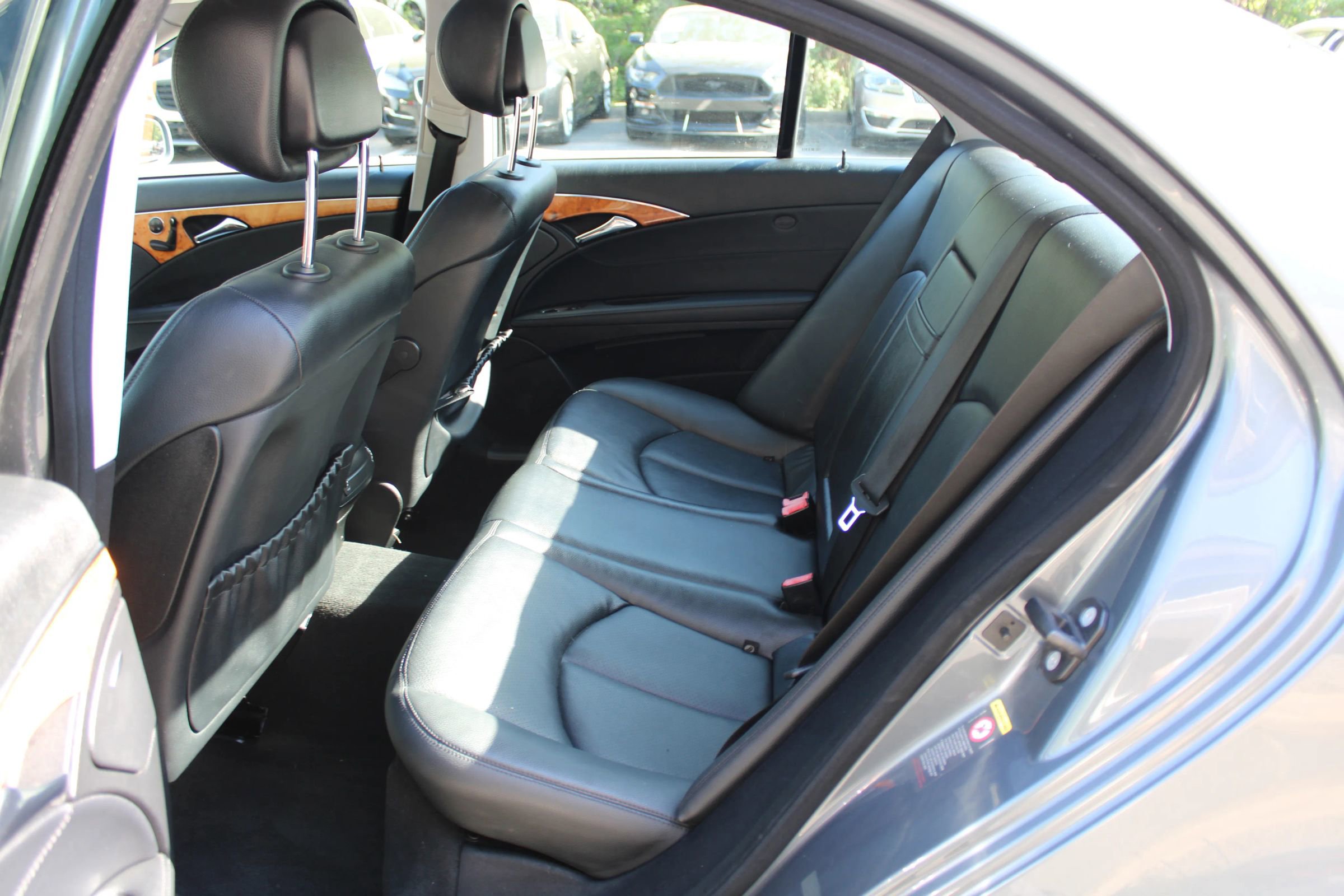 Used 2008 Mercedes-Benz E 350 4MATIC Sedan image 21