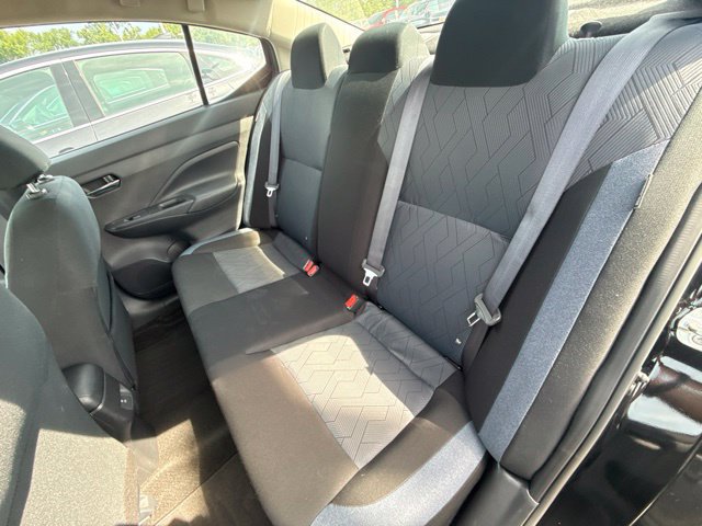 Used 2025 Nissan Versa SV FWD image 24